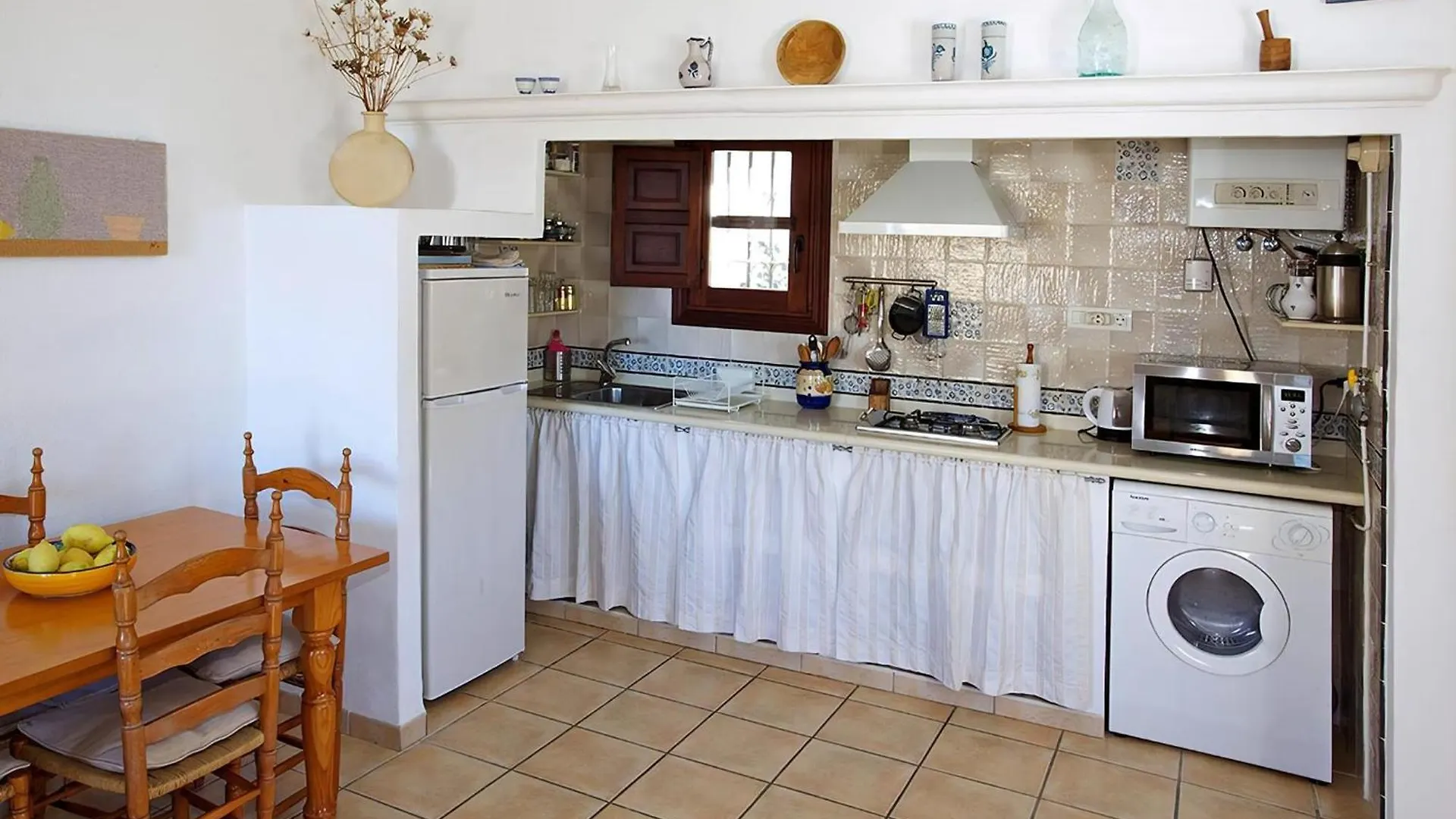 Casa Rosa Bubion Apartment